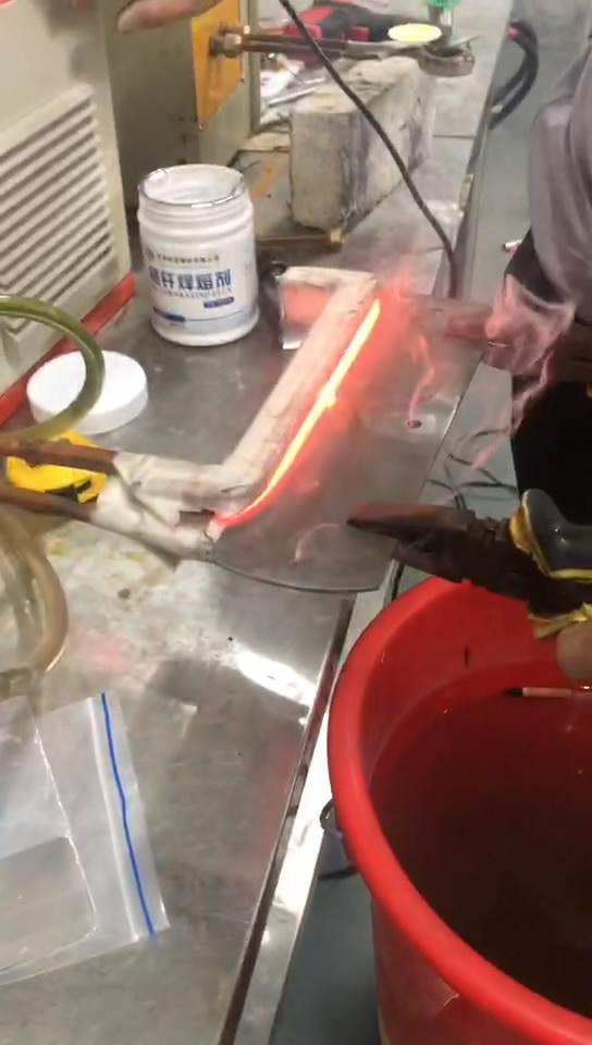 超高頻下载香蕉视频APP對刀口淬火試樣視頻