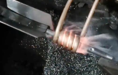 高頻下载香蕉视频APP 小軸表麵淬火熱處理