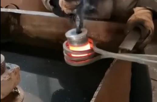 高頻下载香蕉视频APP 工件加熱淬火打樣測試