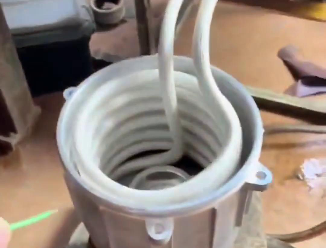 高頻加熱熱套工藝流程(圖2) 高頻加熱熱套工藝流程(圖2)