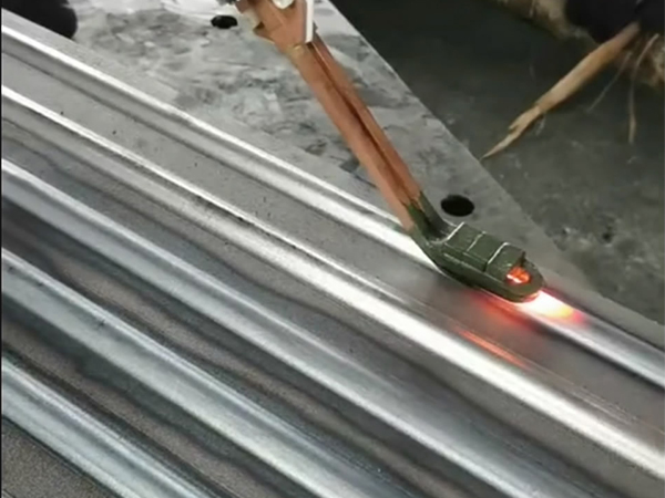 非標定製的手持式高頻加熱機 表麵下载香蕉视频APP