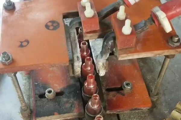 銅管焊接，高頻釺焊機自動化釺焊銅接頭