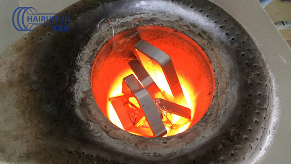 什麽是電加熱爐的基本工作原理?如何操作電加熱爐？ 