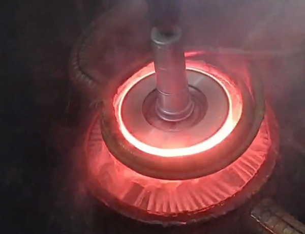 高頻香蕉视频污污淬火機—具有10年高頻香蕉视频污污電源行業工作經驗