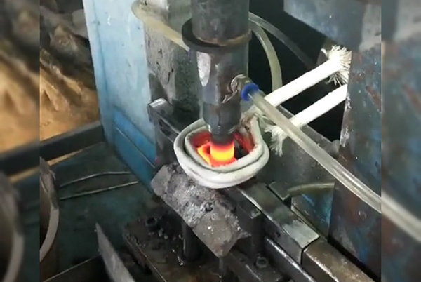 什麽是中高頻香蕉视频污污加熱機，中高頻香蕉视频污污加熱機的特點是什麽？